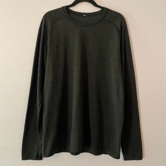 Lululemon Men's size XL Charcoal Black Gray Long Sleeve Tech Shirt Loungewear - Picture 1 of 9